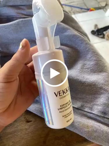 Customer video review of ESPUMA DE LIMPEZA FACIAL VEKKA 100ML
