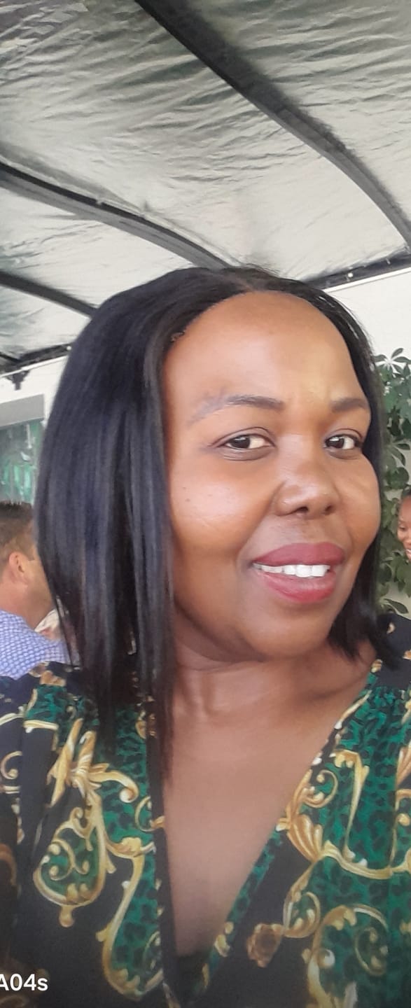 Customer photo review of Brazilian Middle Part 8inch Combo