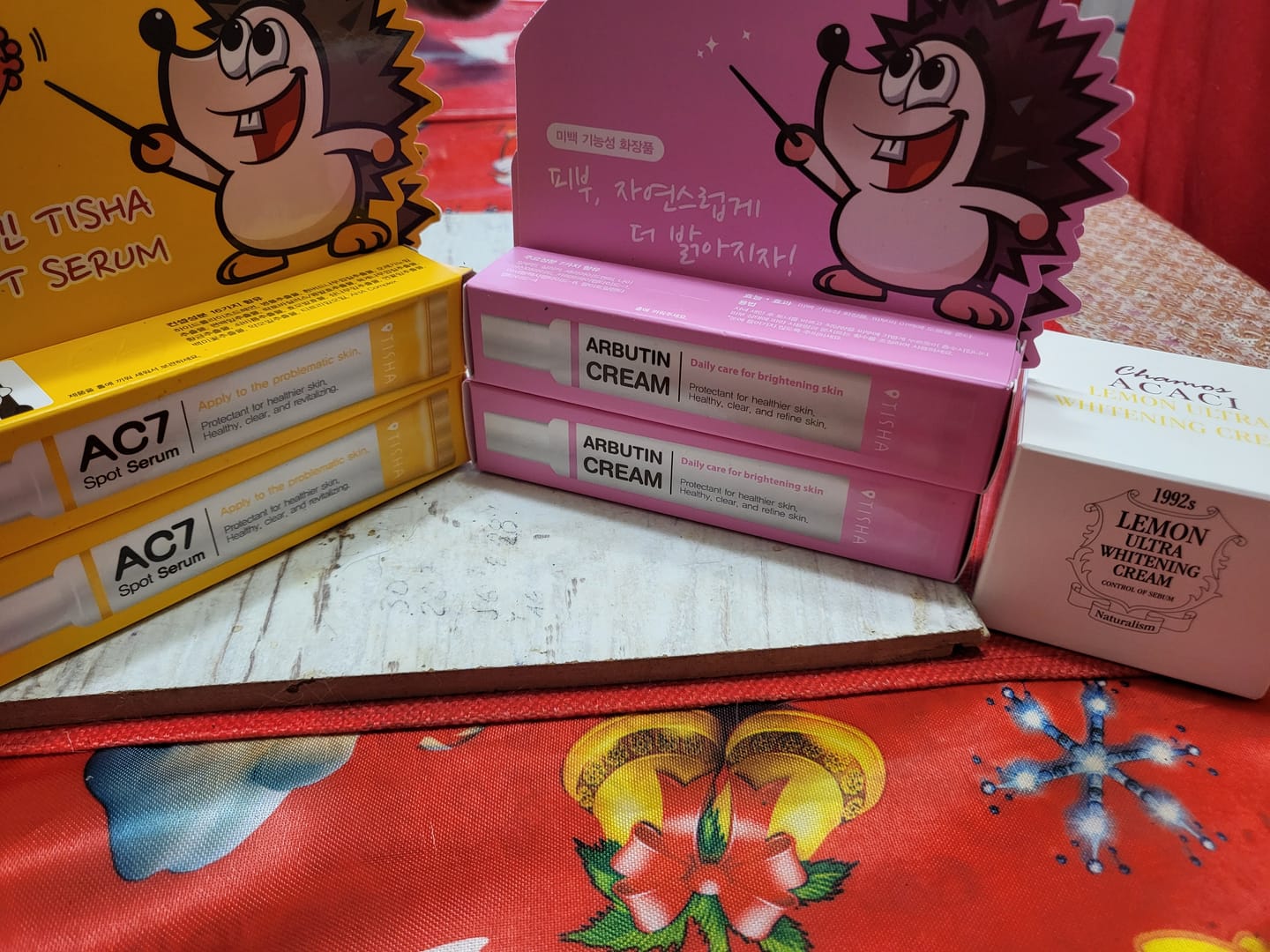 Customer photo review of Озаряващ и изсветляващ аква-крем с лимон, ниацинамид и арбутин Chamos Acaci Lemon Ultra Whitening Cream