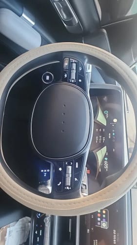 Customer photo review of Napa Leather Perforated Patchwork Car Steering Wheel Cover, Non-slip, Breathable, Universal 15 Inch (Approx. 38cm)