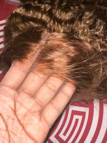 Customer photo review of Balayage Piano Highlights Water Wave Wigs Glueless Ombre Hair Pre-cut HD Lace Human Hair Wig