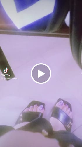 Customer video review of Fashion Fit Nails