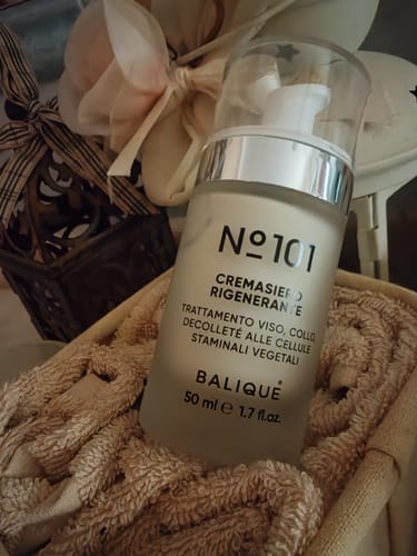 Customer photo review of N°101 - CREMASIERO RIGENERANTE - Viso, Collo e Decolleté