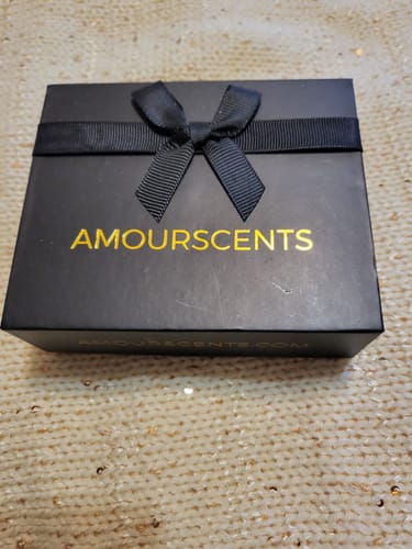 Customer photo review of Portrait Of A Lady Oil (Inspired) - Mystery Lady