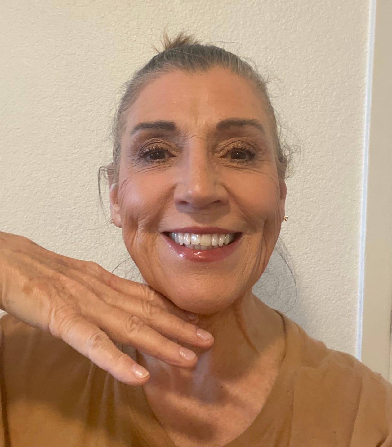 Customer photo review of Gone In A Swipe Center Core Foundation
