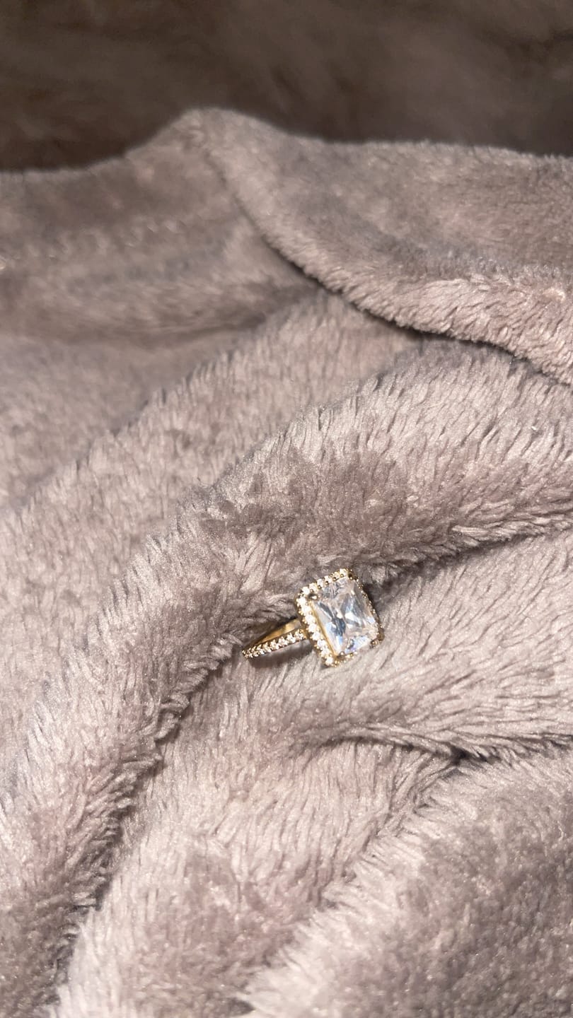 Customer photo review of Big Shine Ring | 18K vergoldet