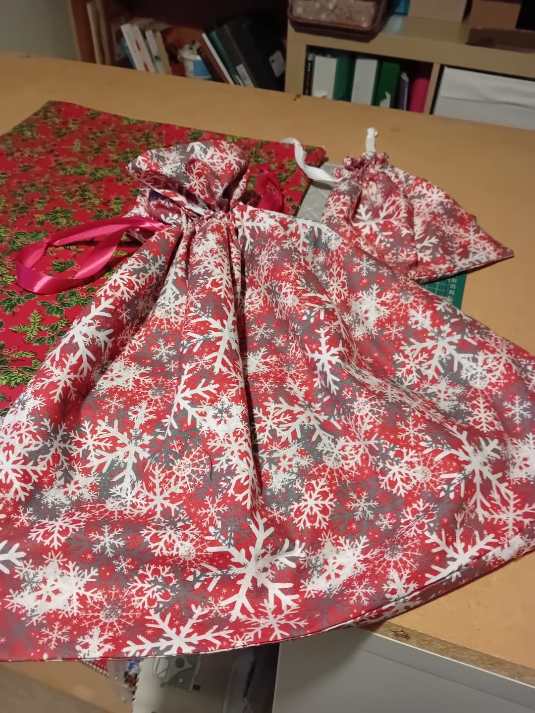 Customer photo review of Large Leaves Cotton Canvas Fabric