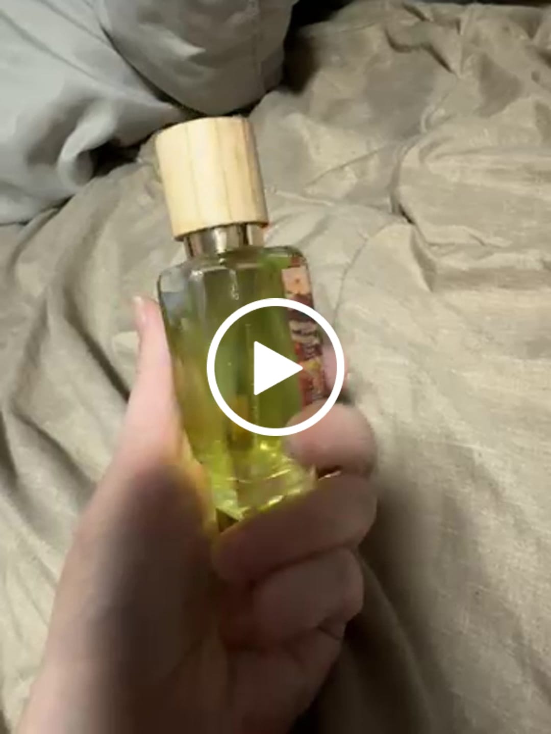 Customer video review of Circus Of White Milk's Sun Parfum
