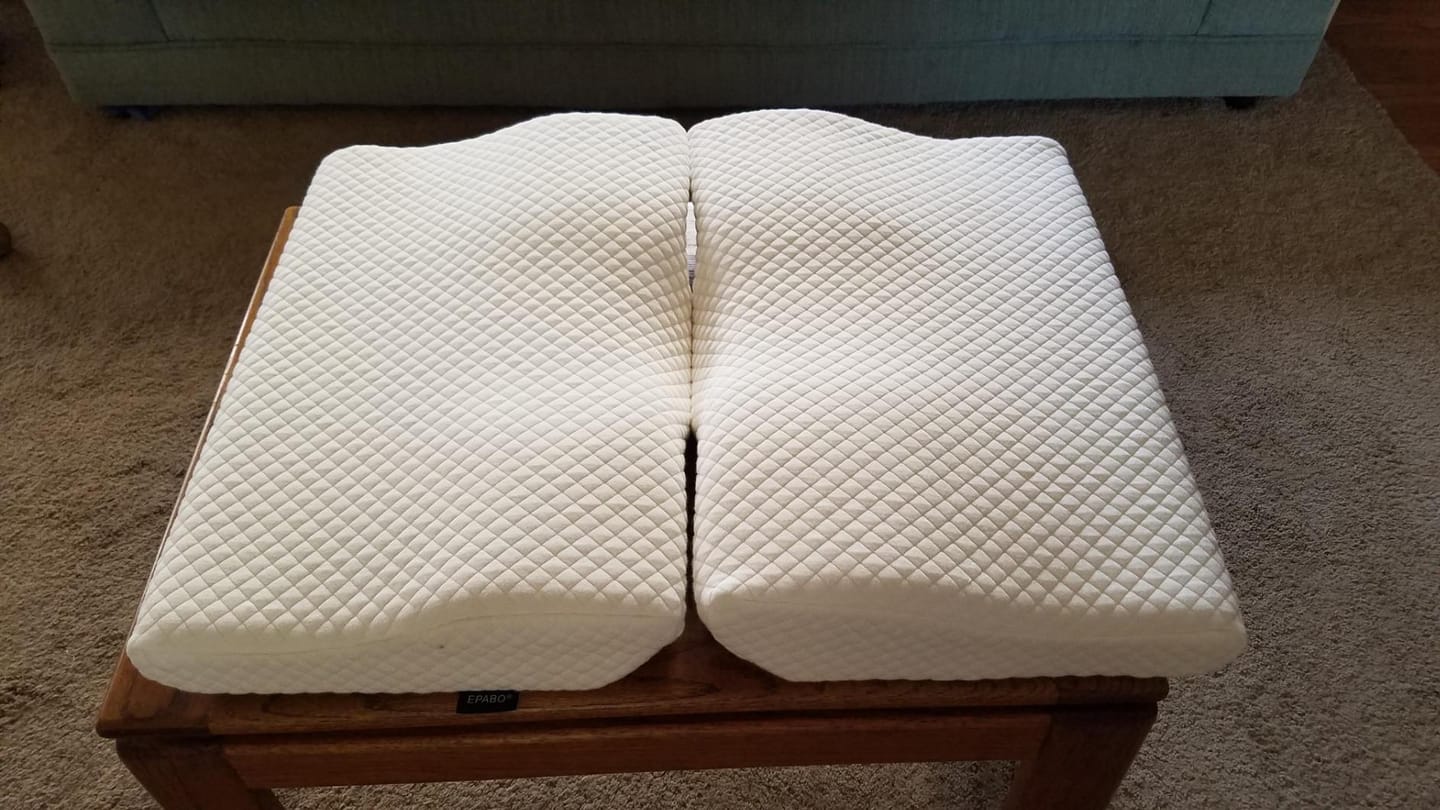 Customer photo review of RestEasy Ergonomisk - Memory Foam Nakkepude