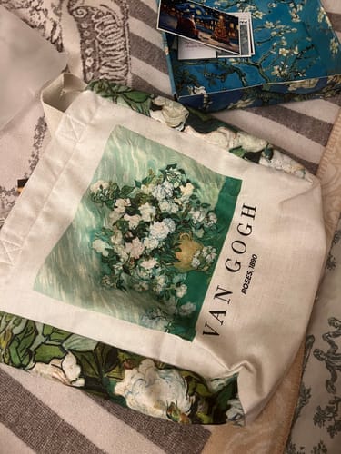 Customer photo review of Vincent van Gogh Roses, 1890 Omuz Çantası