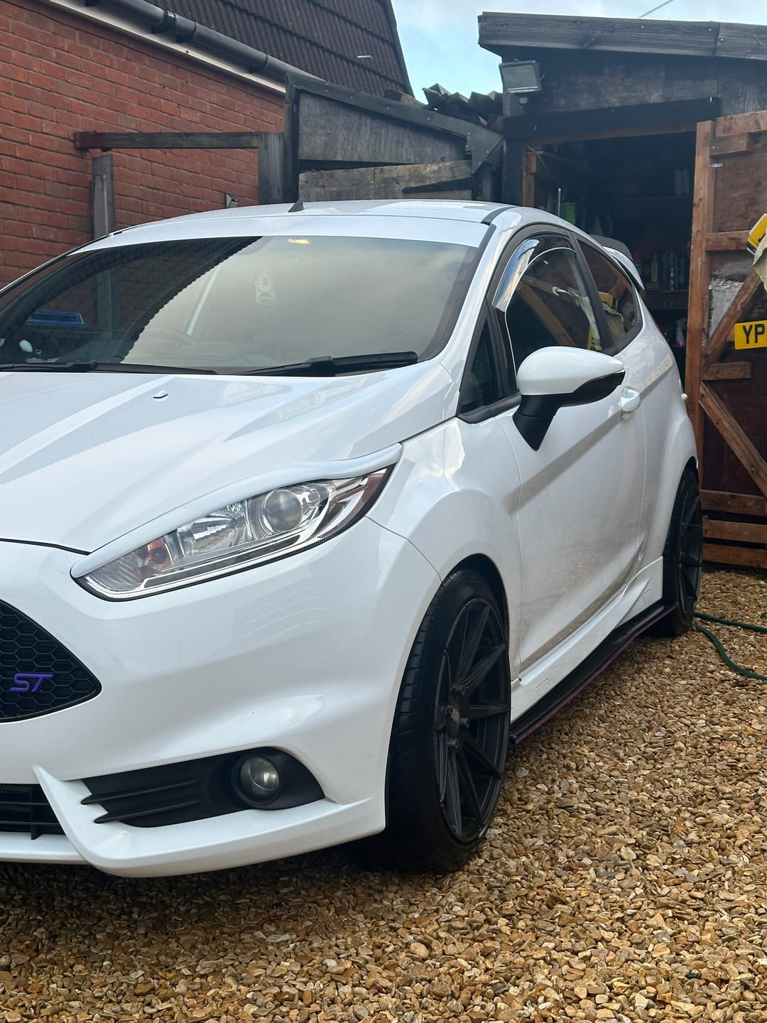 Customer photo review of Genuine Ford Non-Heated 'Mist' Washer Jets (Painted)