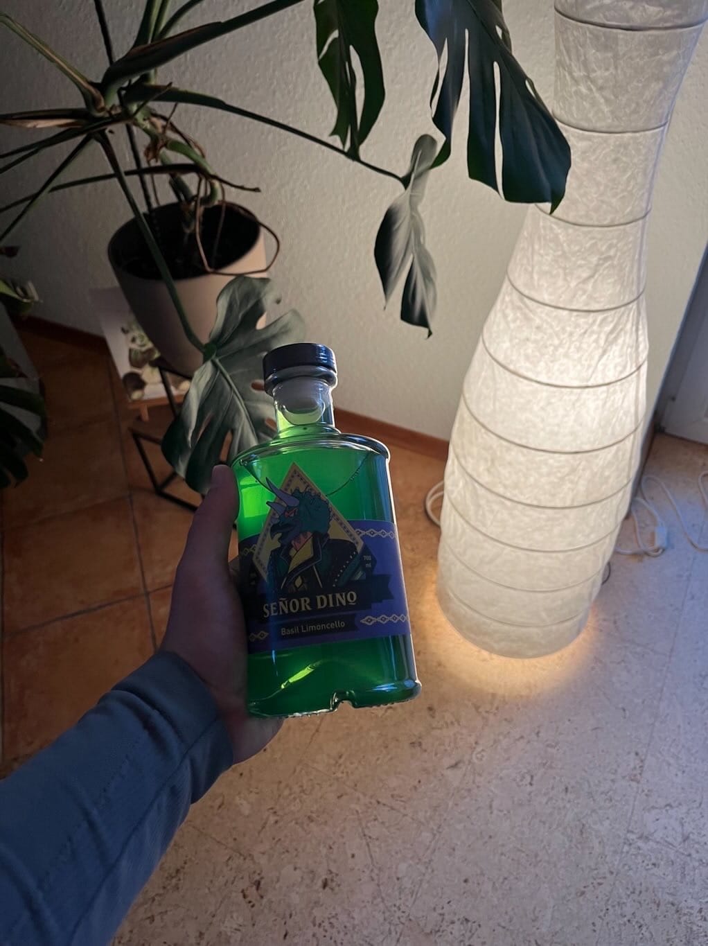 Customer photo review of Señor Dino – Basilikum Limoncello (700 ml)