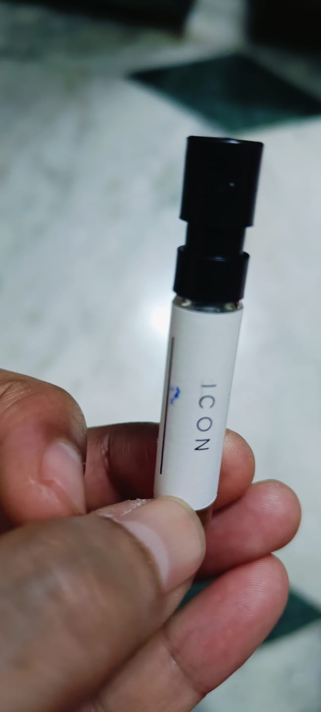 Customer photo review of EM5™ Icon Perfume EDP Spray for Men |  Aromatic Citrus Fresh Spicy Fragrance Accords | Luxury Gift for Him | Variants Available: 50 ml Spray / 15 ml Spray