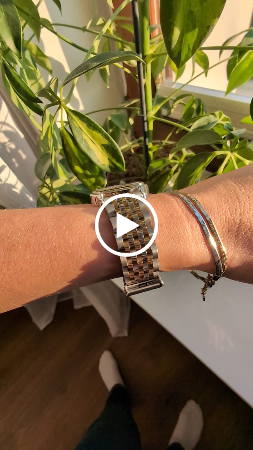 Customer video review of Lily Gold/Silver Bracelet