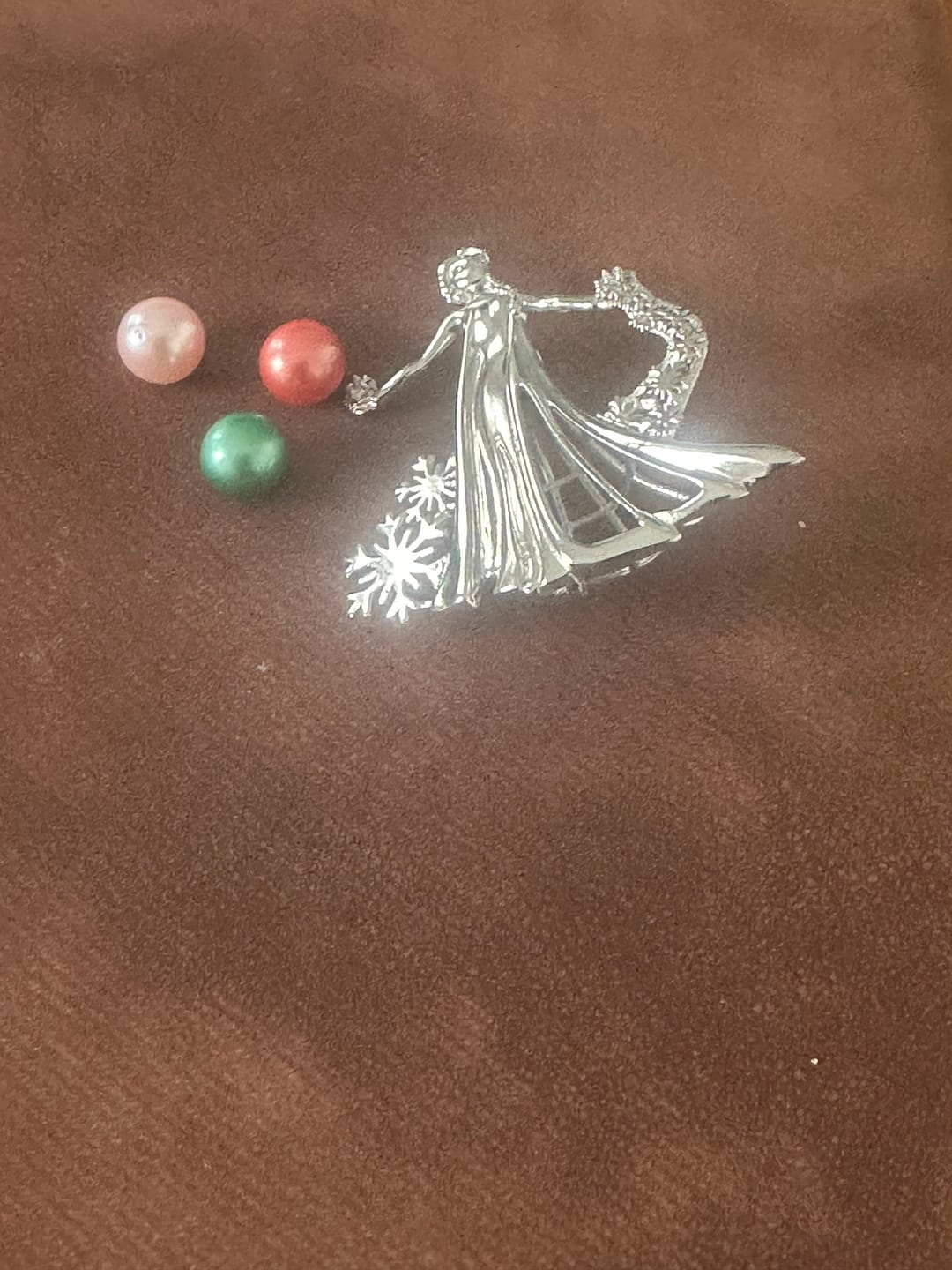 Customer photo review of Cage Pendant 925 Sterling Silver - Elsa Queen with Snowflakes