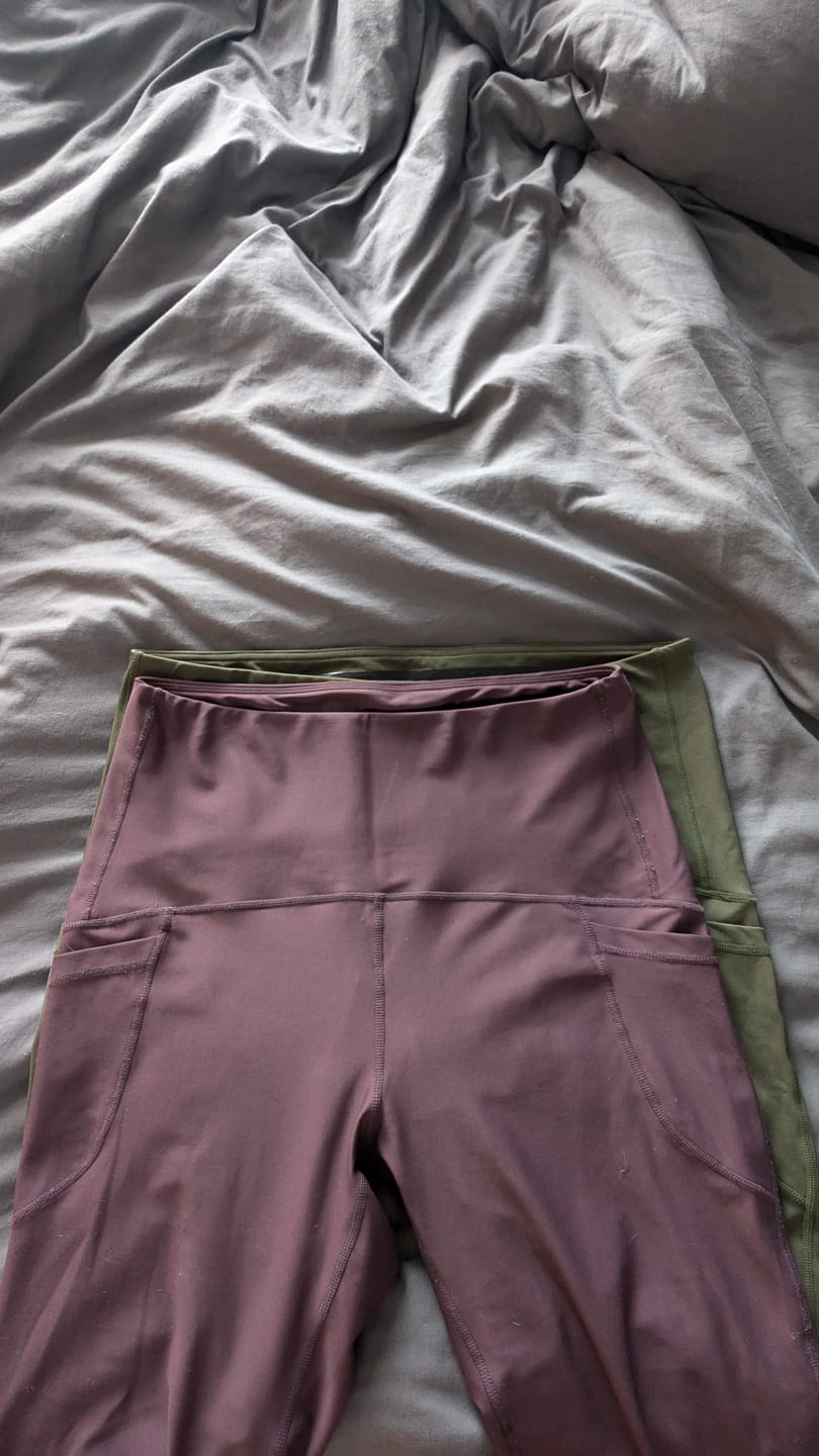 Customer photo review of Up-Tight Leggings