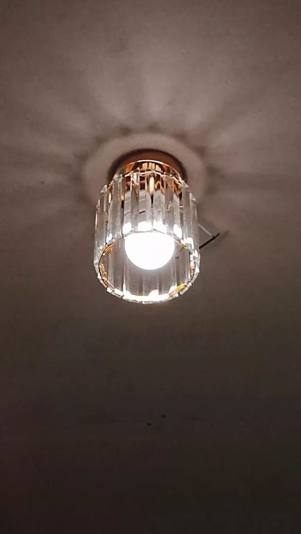 Customer photo review of Luminária de Teto Sofisticada Cúpula de Vidro Bivolt