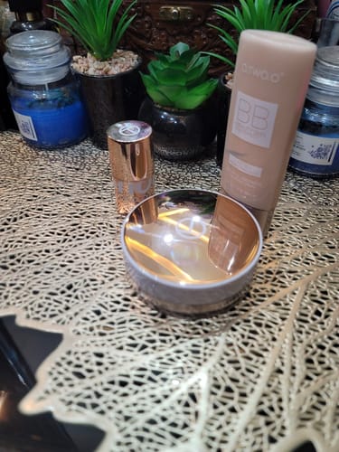 Customer photo review of O.TWO.O BEAUTY SKIN NUDE EFFECT BB CREAM
