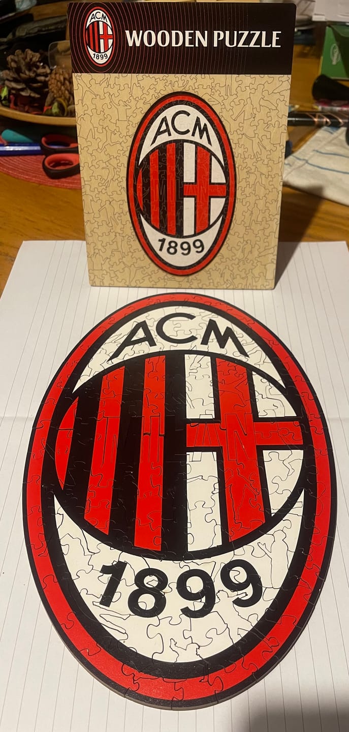 Customer photo review of Logo Milan® - Puzzle di Legno