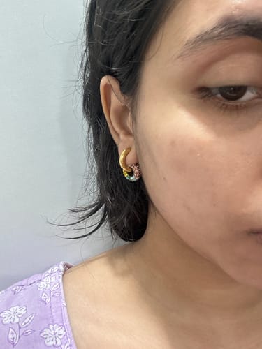 Customer photo review of FLORAL HUGGIES - 18K GOLD-PLATED