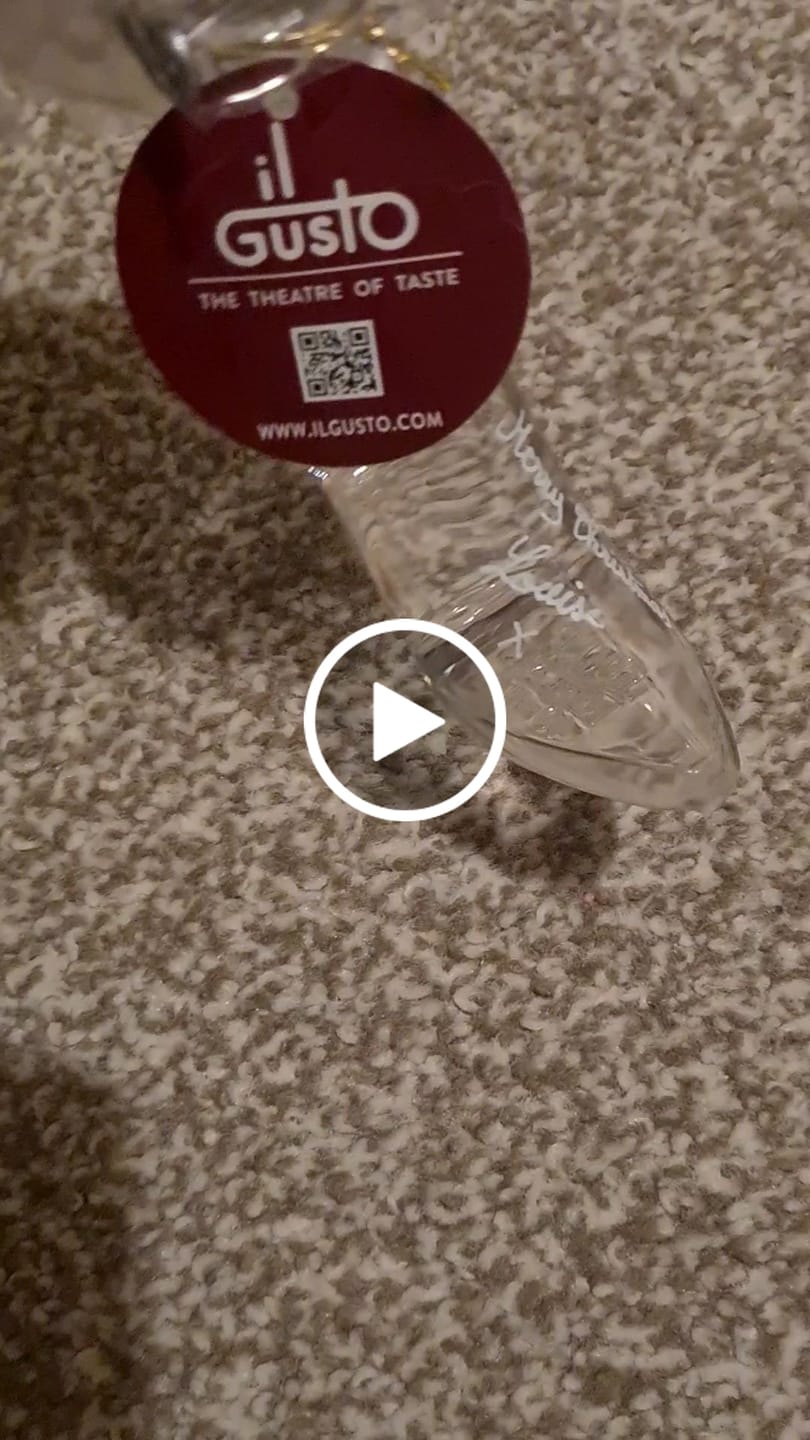 Customer video review of Lady Shoe with GIN