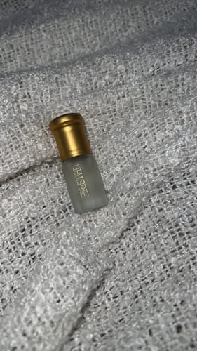Customer photo review of Ishq
