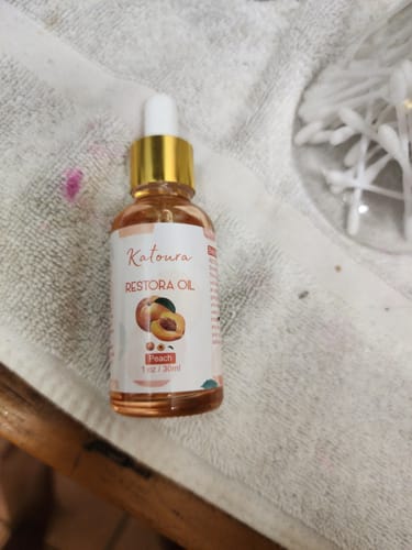 Customer photo review of Restora Oil  Strawberry