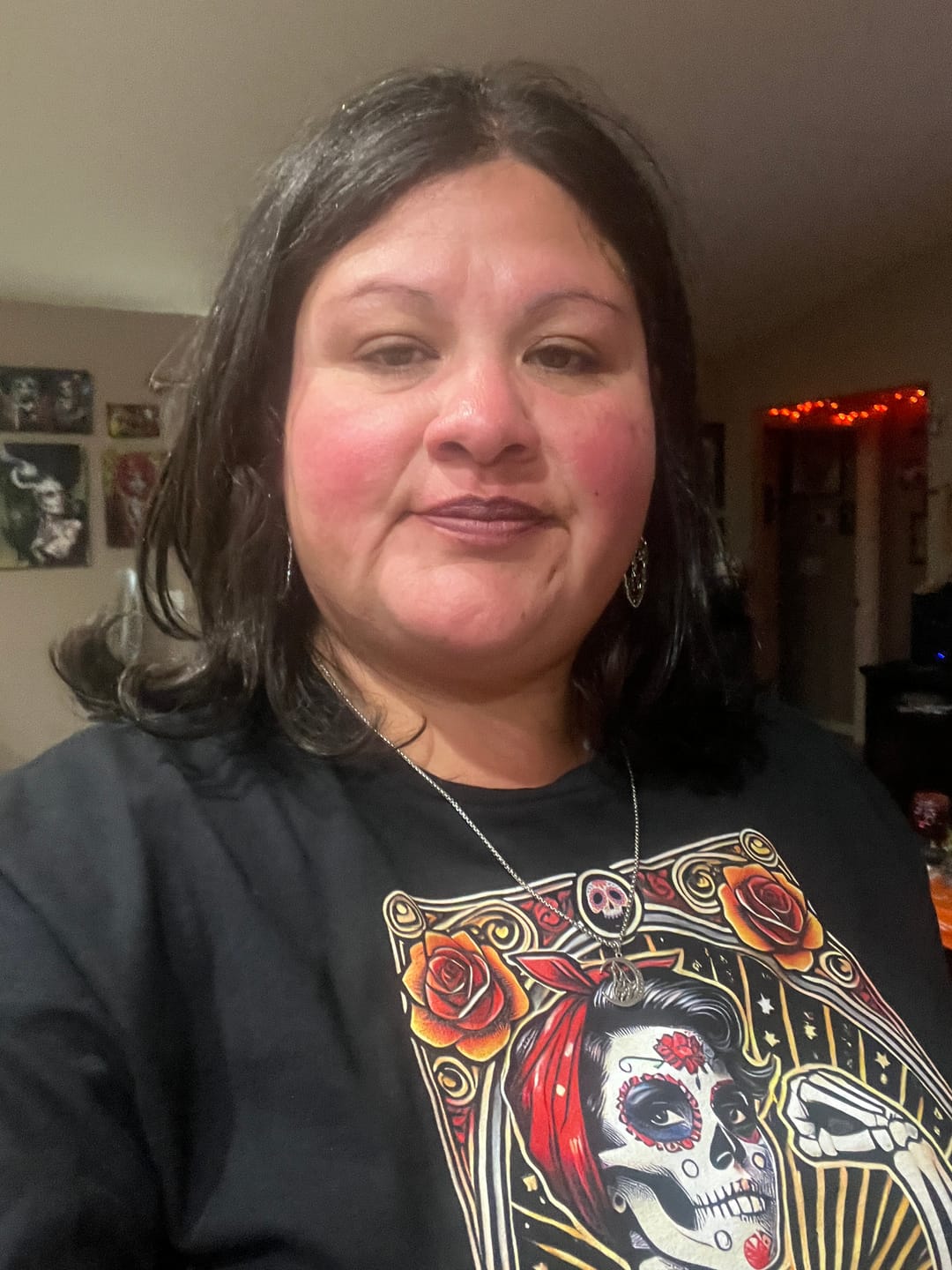 Customer photo review of Chingona Every Damn Day Loteria T-Shirt
