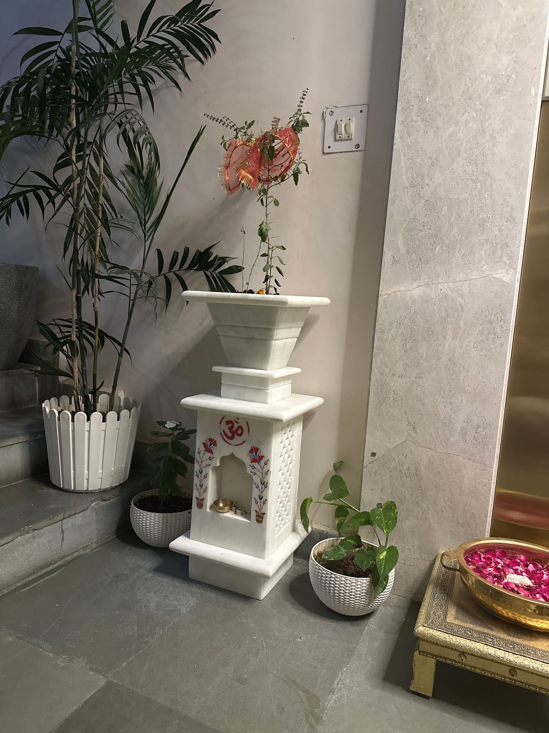Customer photo review of Marble Tulsi Pot, White Marble Inlay - Handicraft Bazaar