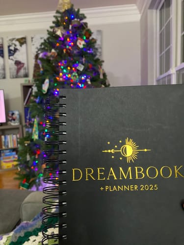 Customer photo review of 2025 Dreambook & Planner