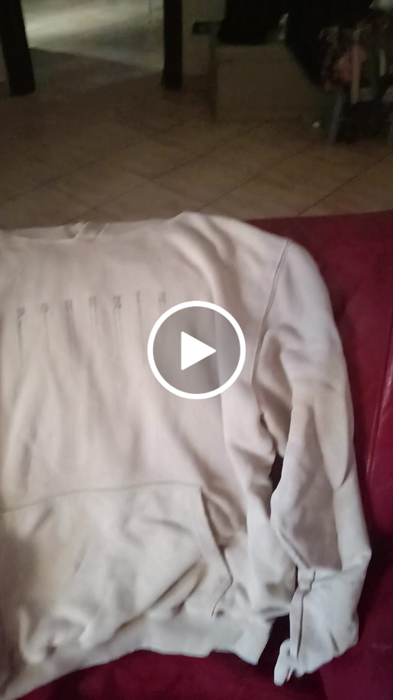Customer video review of 551 - Drippy Skull Hoodie