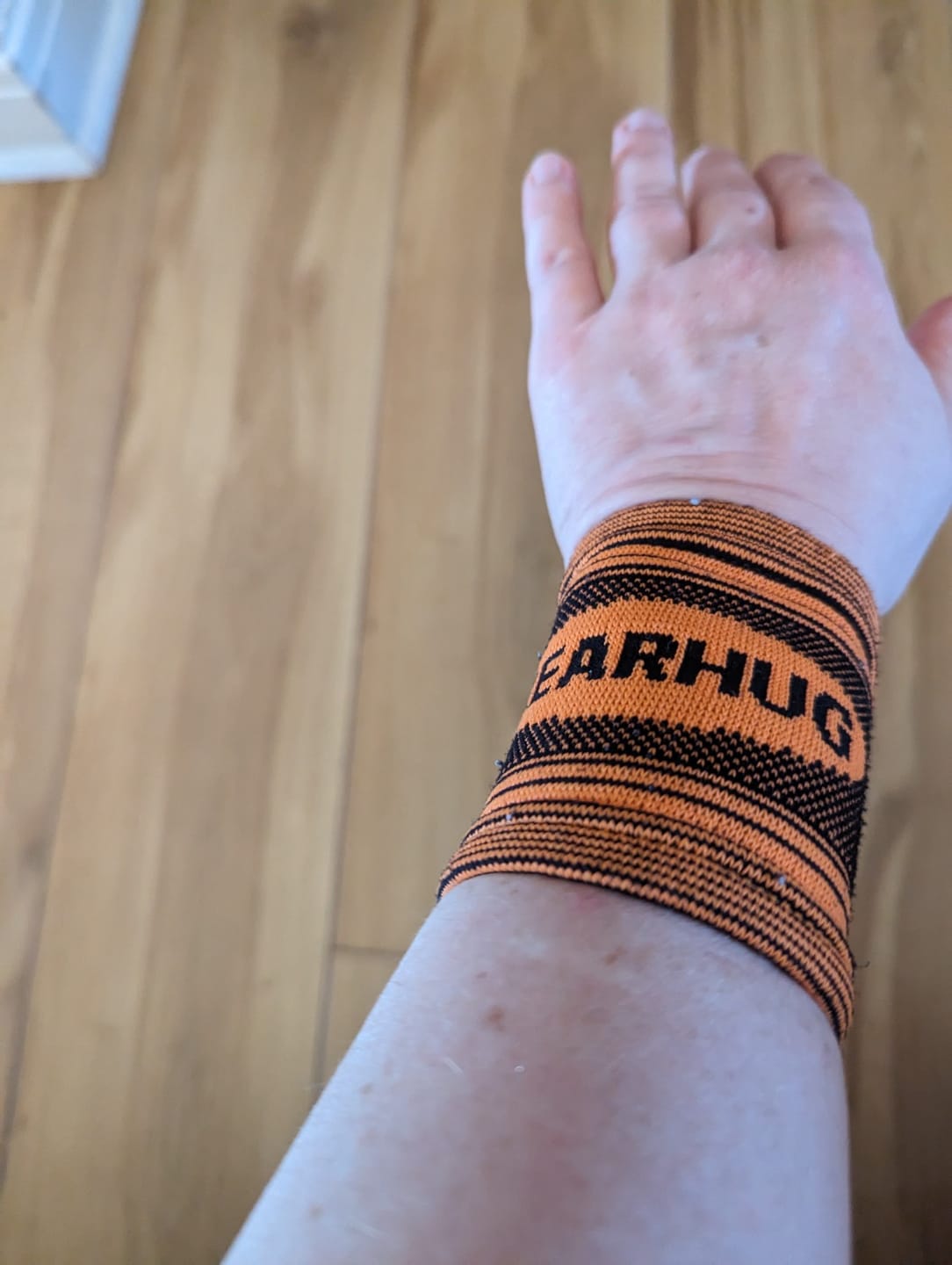 Customer photo review of Pair of Wrist Compression Support Sleeves For Arthritic & Sports Pain Relief