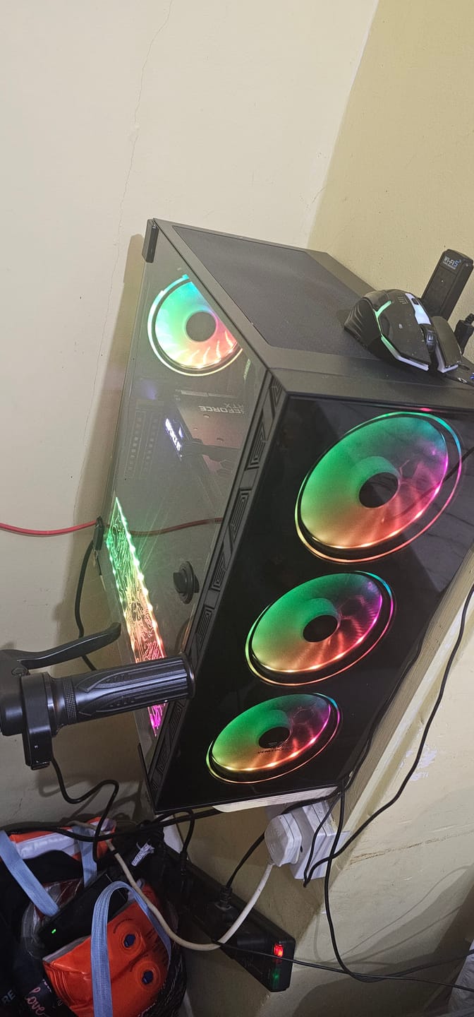 Customer photo review of Neonzilla - AMD RYZEN 5 5500 16GB Nvidia RTX 3060 12GB N4-SE102