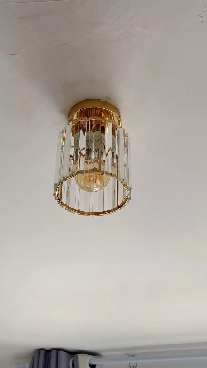 Customer photo review of Luminária de Teto Sofisticada Cúpula de Vidro Bivolt