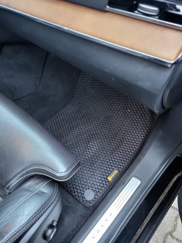 Customer photo review of Dywaniki samochodowe na zamówienie - Przód i tył