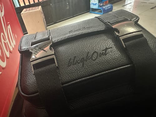 Customer photo review of Crossbody XL Coyoacán Negro Flotter