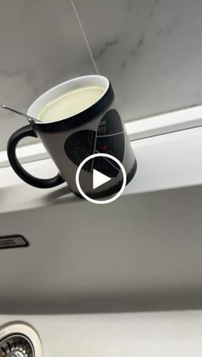 Customer video review of Tazza magica personalizzata 325ml