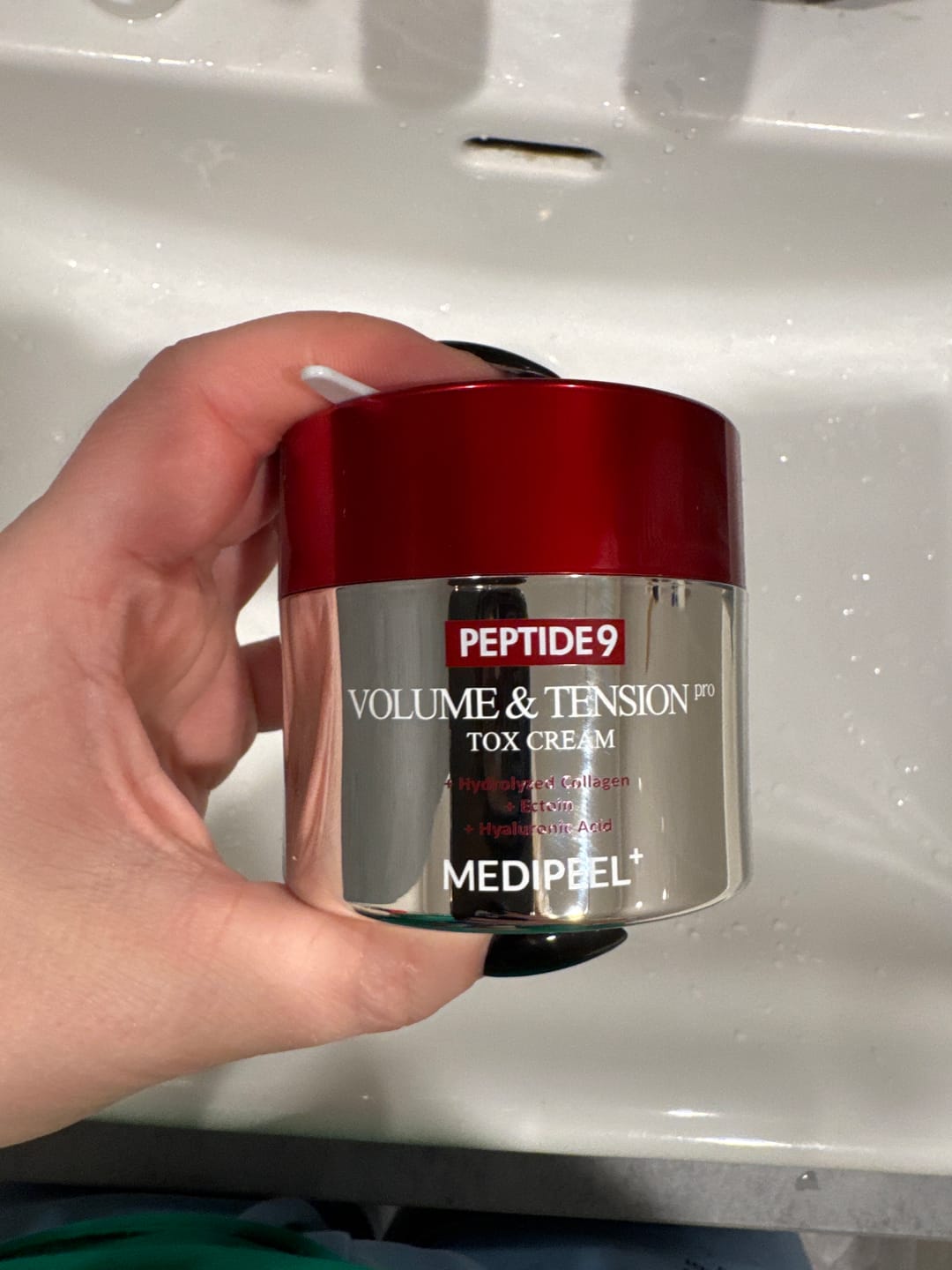 Customer photo review of Pretnovecošanas liftinga krēms ar peptīdiem Medi-Peel Peptide 9 Volume & Tension Tox Cream Pro