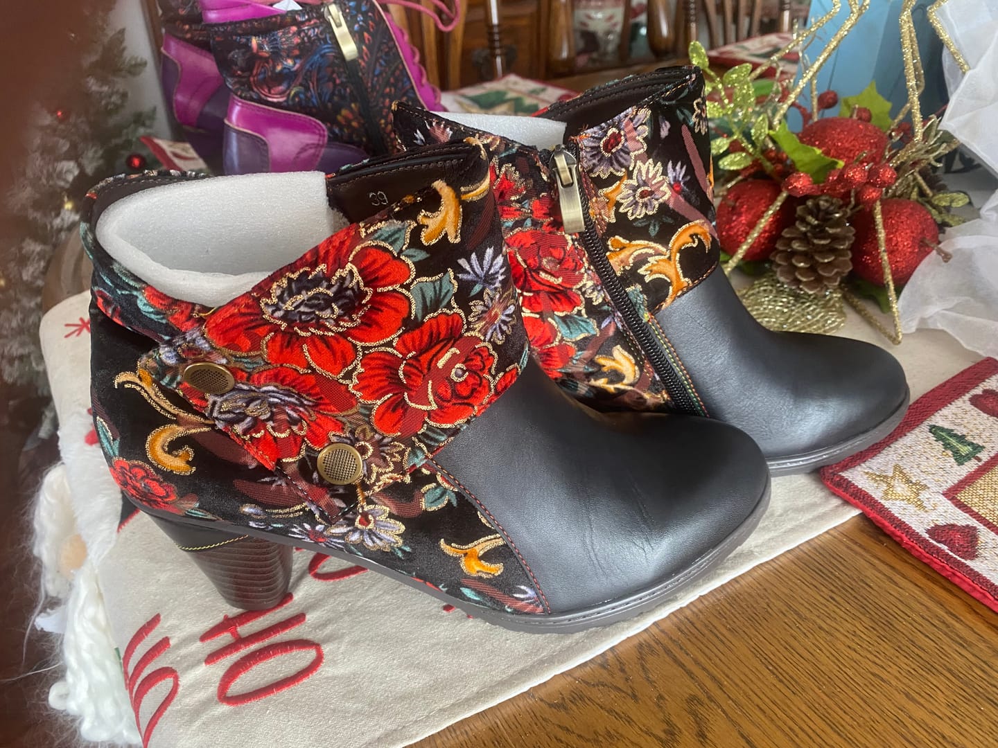 Customer photo review of Retro Handmade Radiant Pattern Ankle Boots