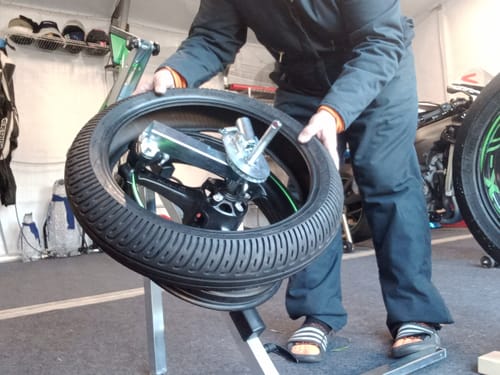 Customer photo review of Rabaconda Street Bike Tire Changer