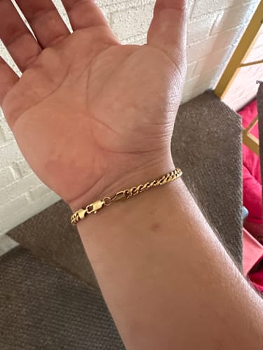 Reseña con foto de un cliente sobre Pulsera Miami Cuban 5mm Oro