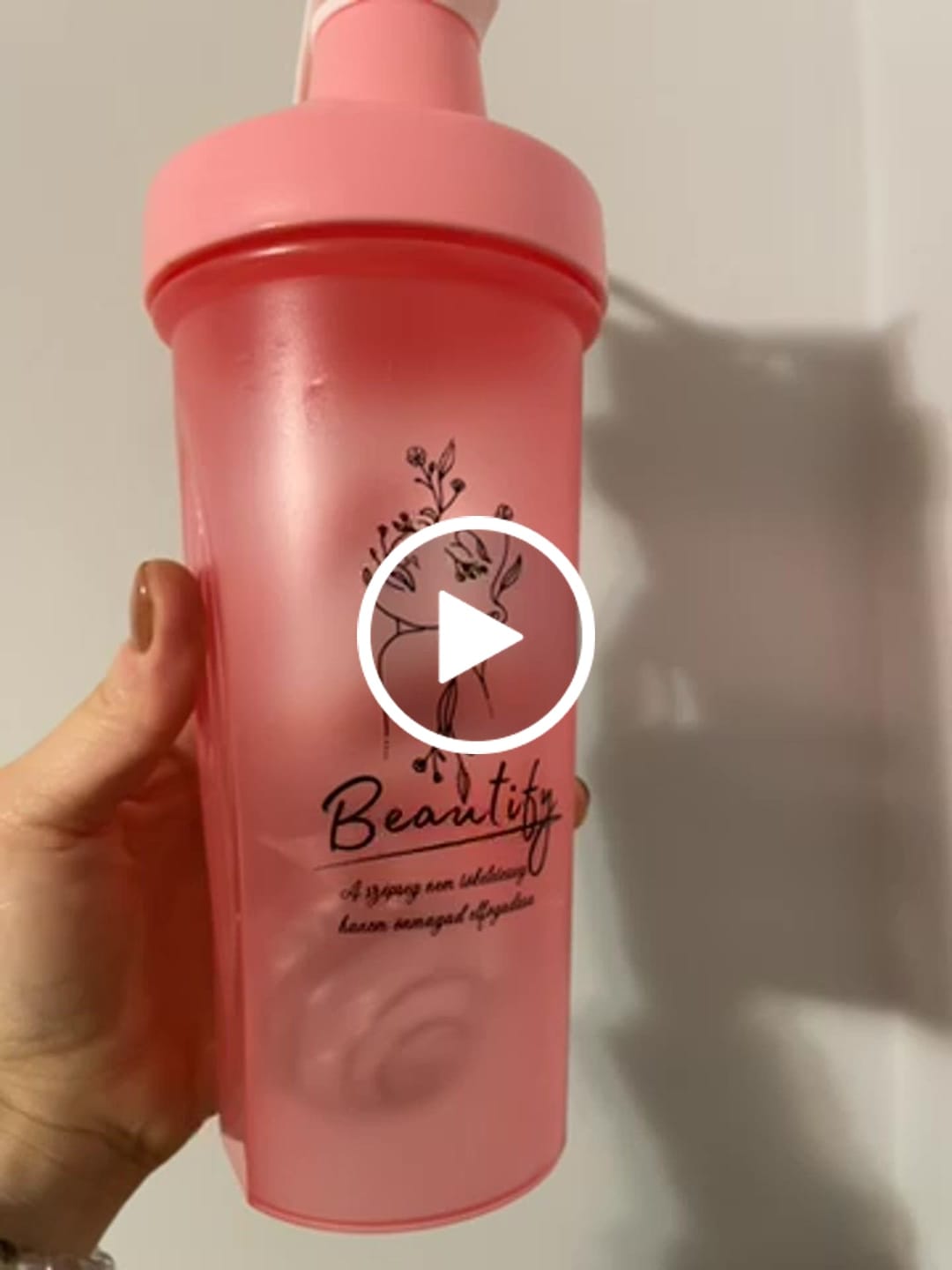 Customer video review of Beautify shaker