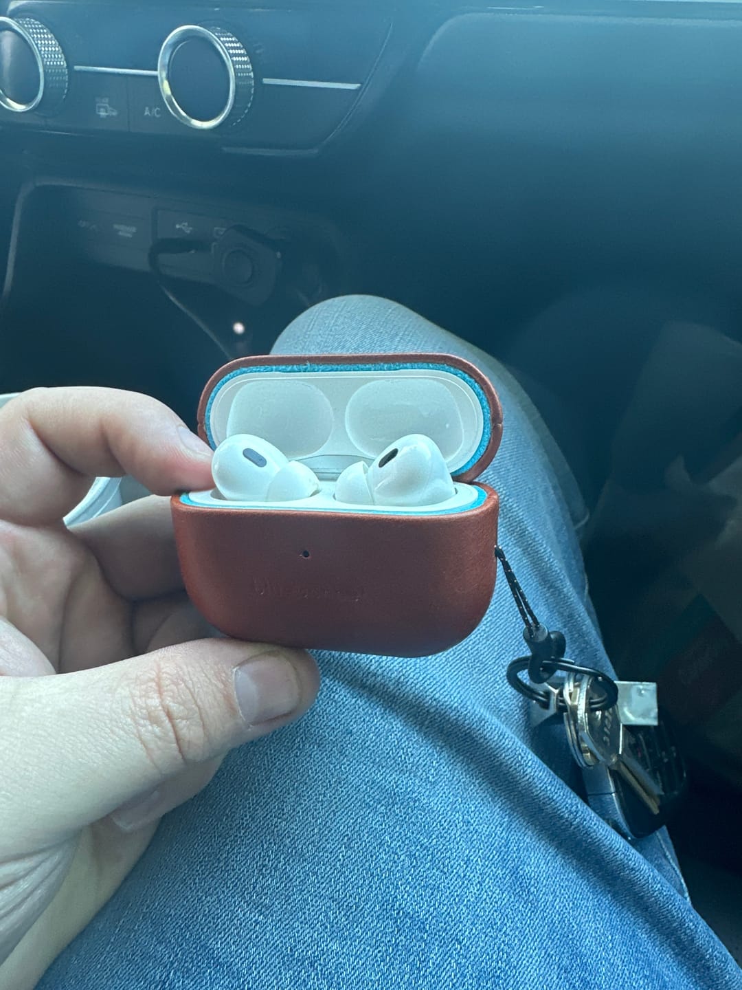 Customer photo review of Leather AirPods Pro (1st & 2nd Gen) Case - Saddle Tan