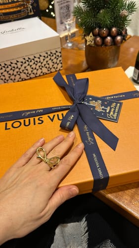 Customer photo review of Bow Ring