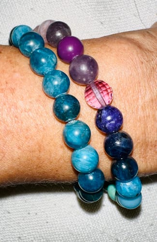 Customer photo review of Pulsera de Apatita Azul   🔷💡👁️ (8 mm) Limpieza, Visión e Inspiración