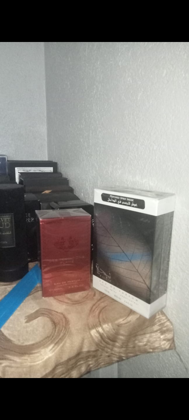 Customer photo review of Najdia Lattafa Perfumes
