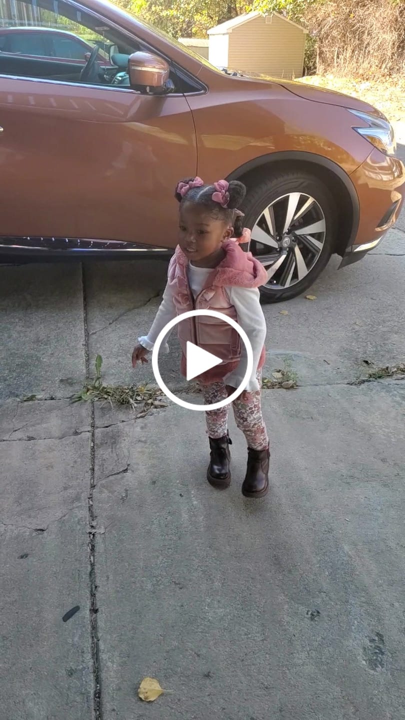 Customer video review of Nourishing Baby Detangler