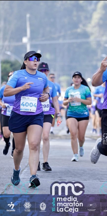 Customer photo review of 2XU Visera Performance Elastico Negra