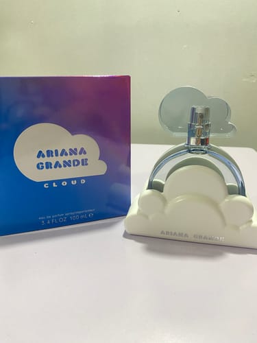 Customer photo review of Ariana Grande Cloud - Eau de Parfum 100ml