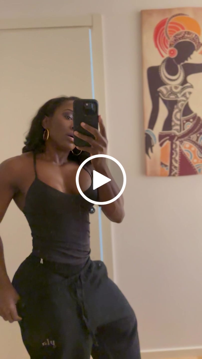 Customer video review of W229 - Urban Straight Leg Jogger